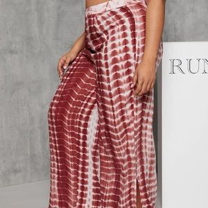 Tye dye wide leg pants.